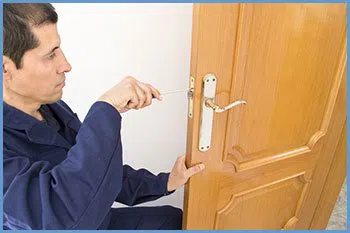 State Locksmith Services Fort Myers, FL 239-599-3271 State Locksmith Services Fort Myers, FL 239-599-3271 - 1-locksmith-service