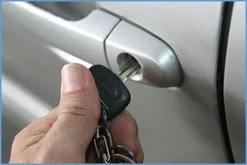 State Locksmith Services Fort Myers, FL 239-599-3271 - 21-unlock-car